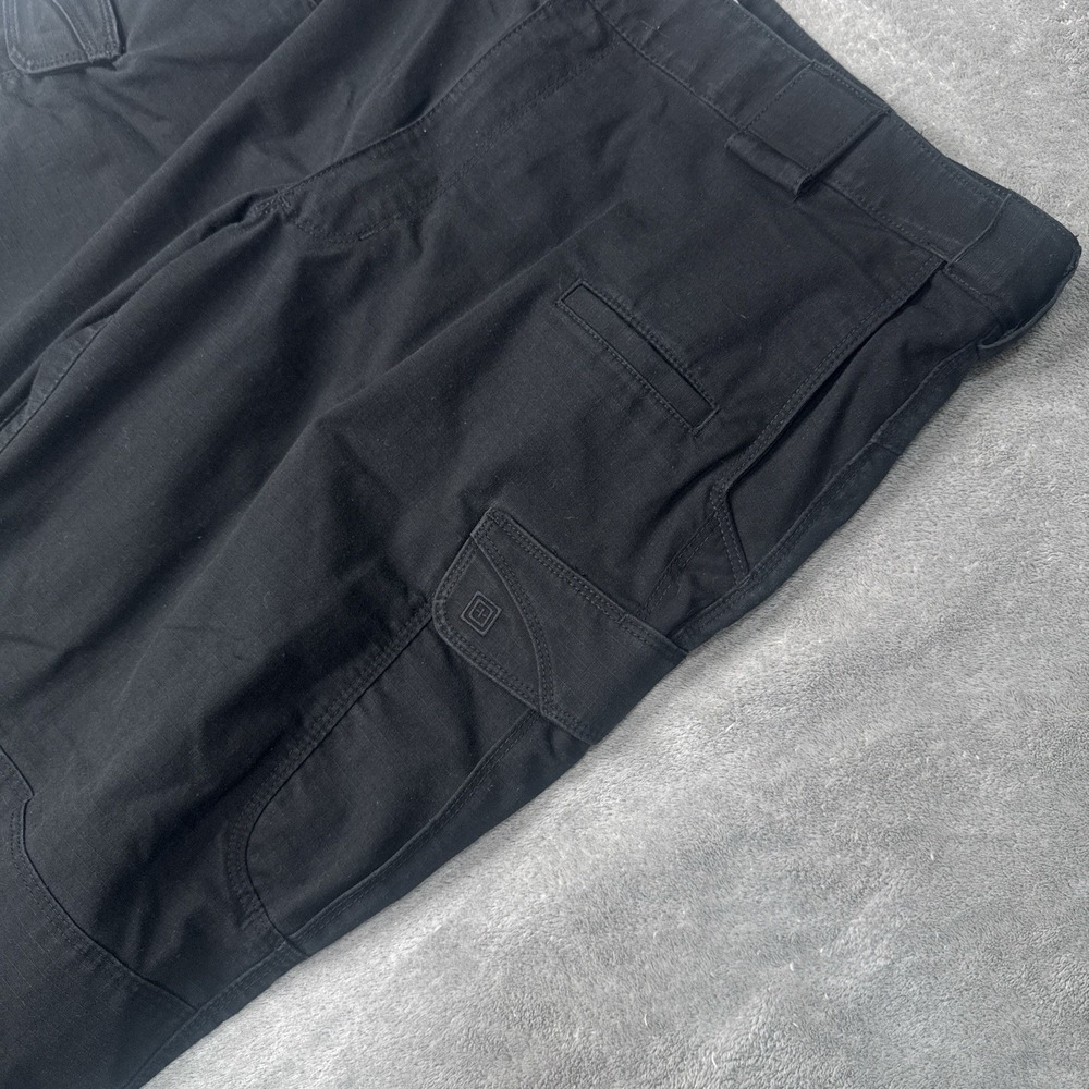5.11 Tactical Stryke Cargo Pants Black Men Size 40x34 Ripstop Multi-Pocket Work - Picture 7 of 12